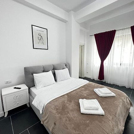 Luxury Cozy Apartments - City Center Suczawa Zewnętrze zdjęcie