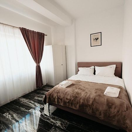 Luxury Cozy Apartments - City Center Suczawa Zewnętrze zdjęcie