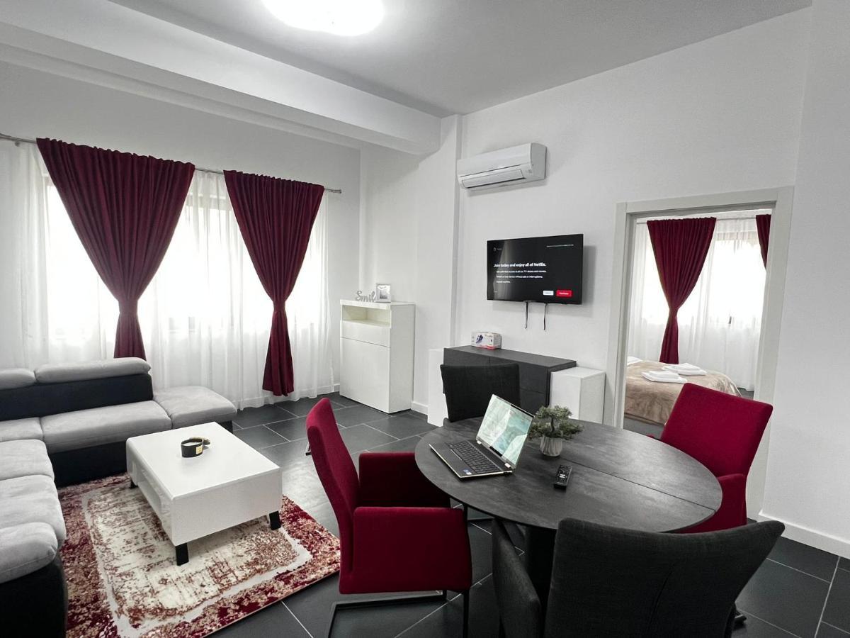Luxury Cozy Apartments - City Center Suczawa Zewnętrze zdjęcie