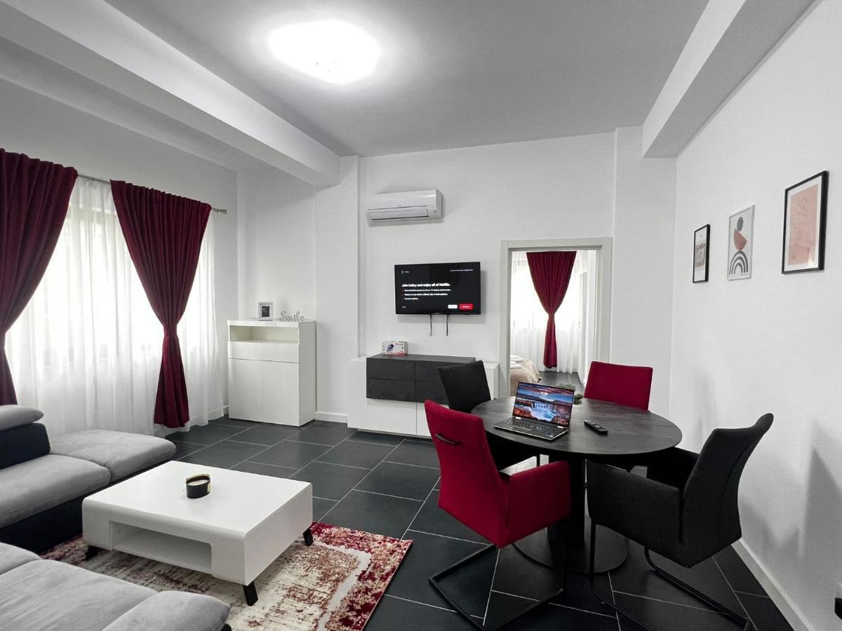 Luxury Cozy Apartments - City Center Suczawa Zewnętrze zdjęcie