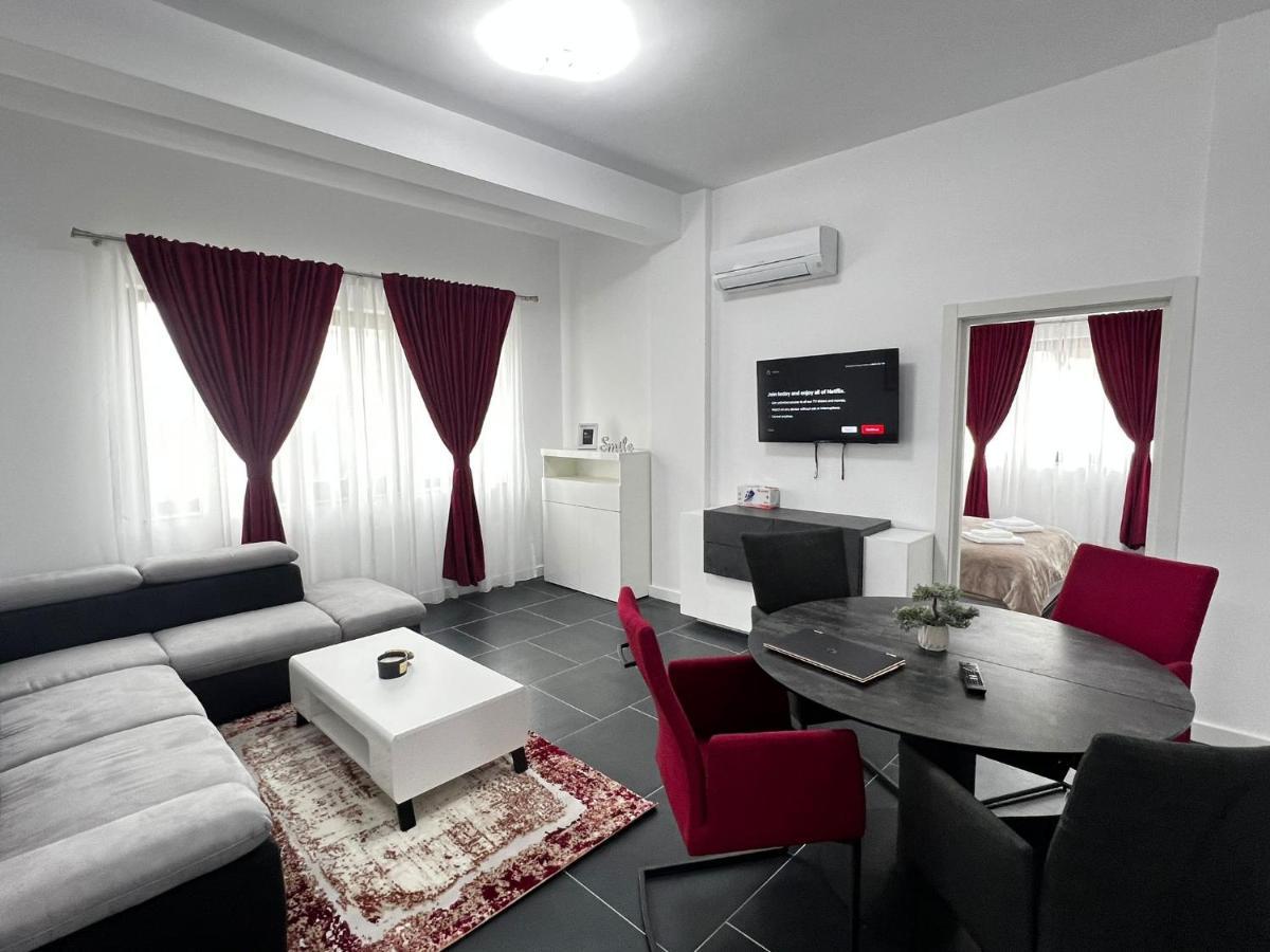 Luxury Cozy Apartments - City Center Suczawa Zewnętrze zdjęcie