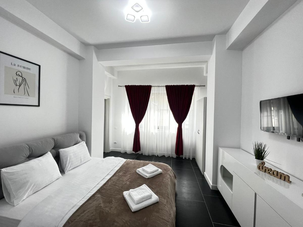 Luxury Cozy Apartments - City Center Suczawa Zewnętrze zdjęcie
