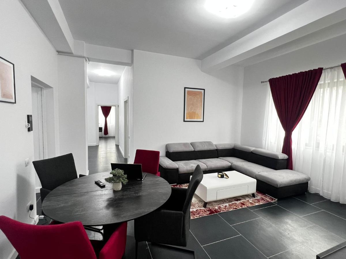 Luxury Cozy Apartments - City Center Suczawa Zewnętrze zdjęcie