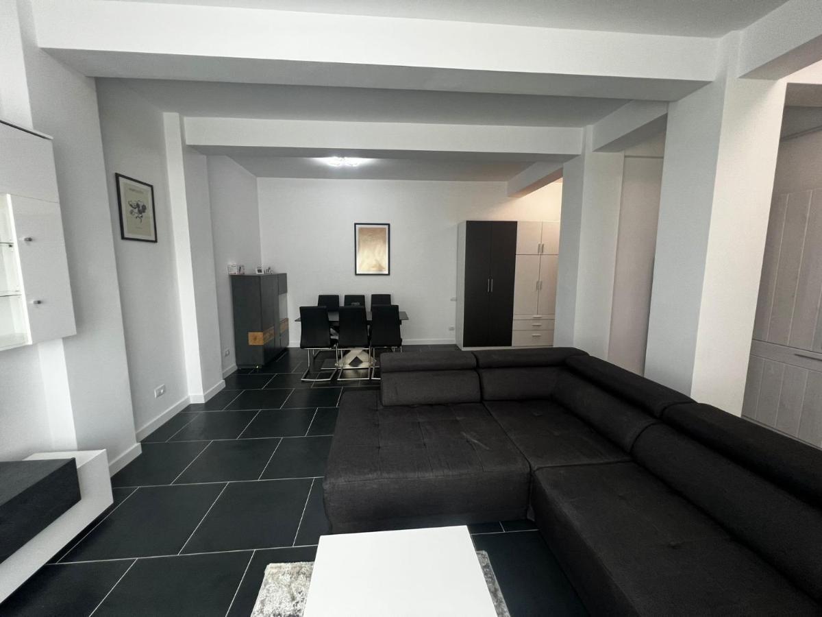 Luxury Cozy Apartments - City Center Suczawa Zewnętrze zdjęcie