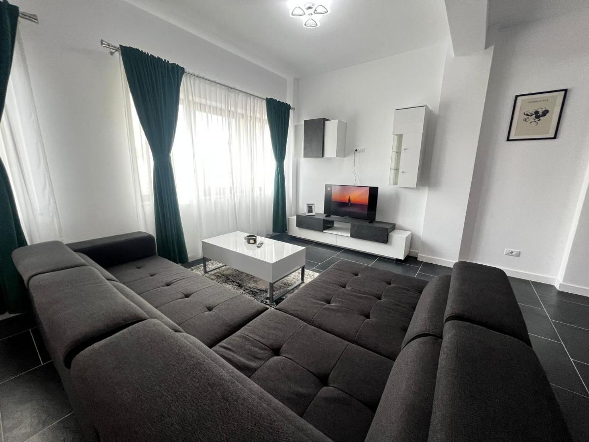 Luxury Cozy Apartments - City Center Suczawa Zewnętrze zdjęcie