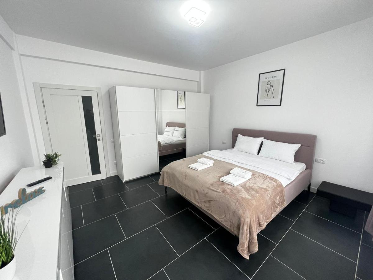 Luxury Cozy Apartments - City Center Suczawa Zewnętrze zdjęcie