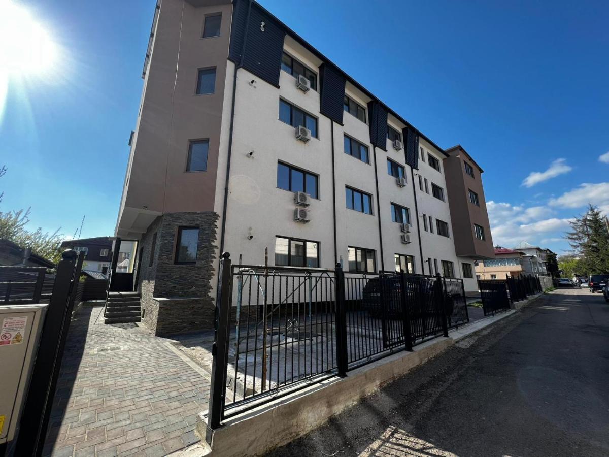 Luxury Cozy Apartments - City Center Suczawa Zewnętrze zdjęcie