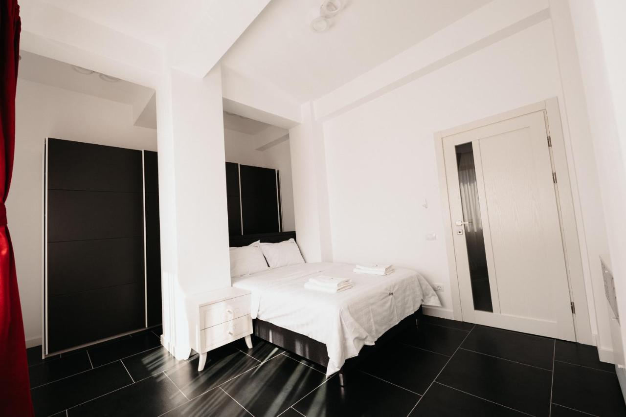 Luxury Cozy Apartments - City Center Suczawa Zewnętrze zdjęcie