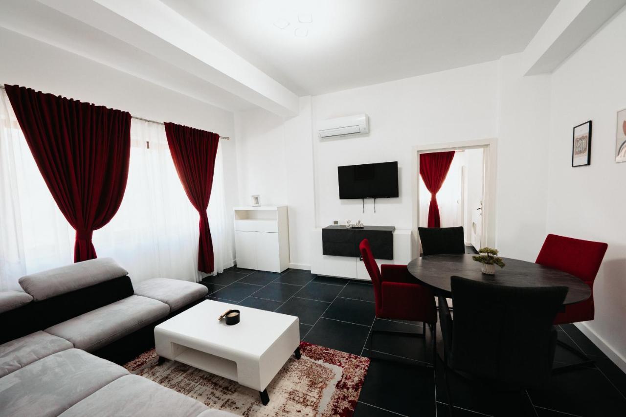 Luxury Cozy Apartments - City Center Suczawa Zewnętrze zdjęcie