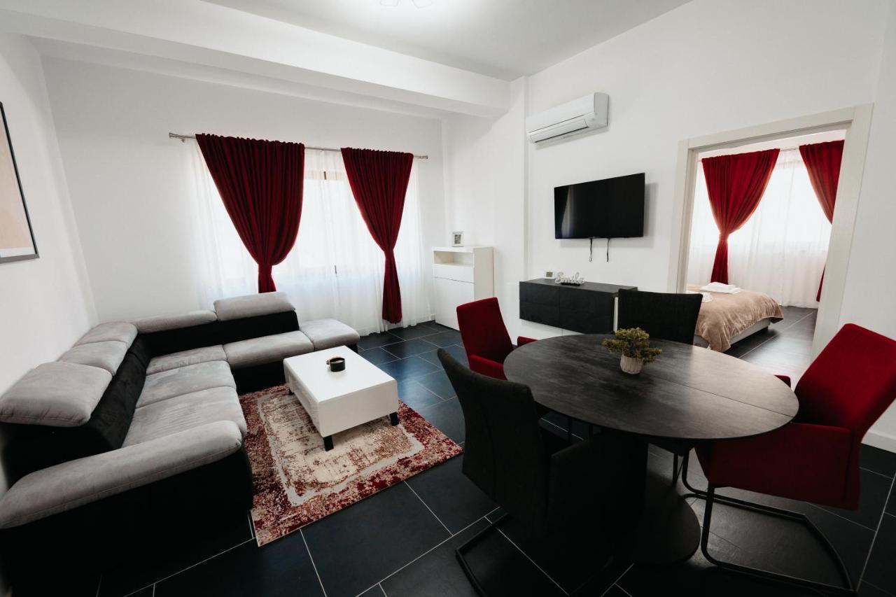 Luxury Cozy Apartments - City Center Suczawa Zewnętrze zdjęcie