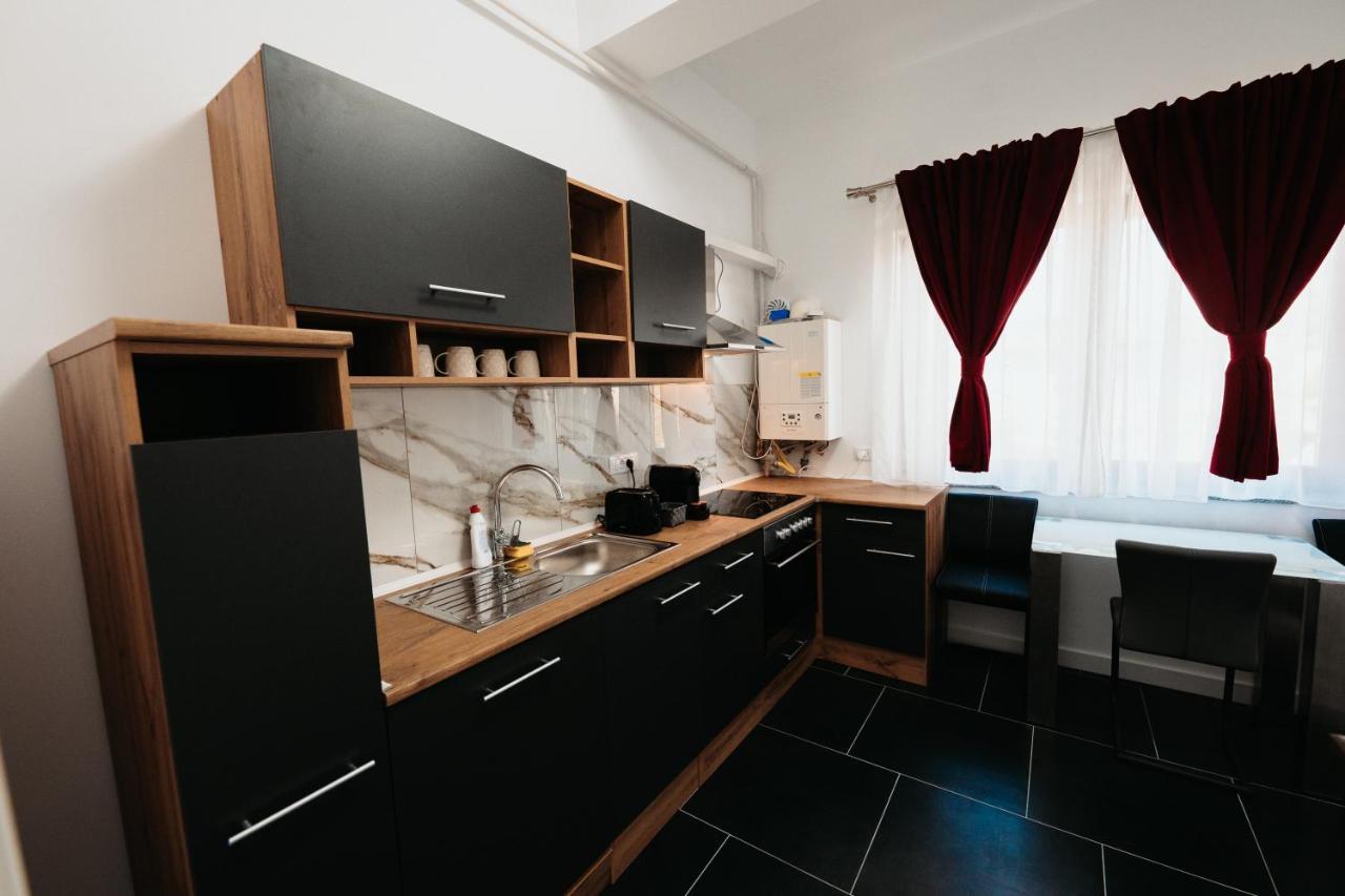 Luxury Cozy Apartments - City Center Suczawa Zewnętrze zdjęcie