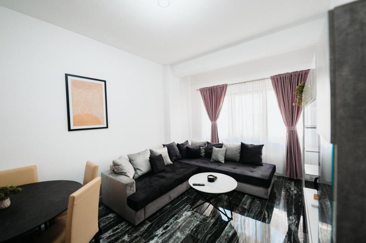 Luxury Cozy Apartments - City Center Suczawa Zewnętrze zdjęcie