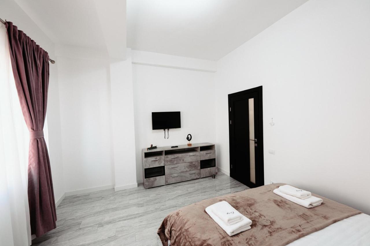 Luxury Cozy Apartments - City Center Suczawa Zewnętrze zdjęcie