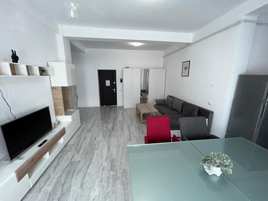 Luxury Cozy Apartments - City Center Suczawa Zewnętrze zdjęcie